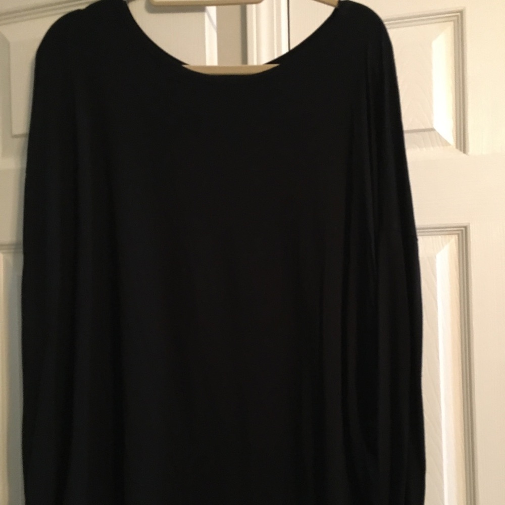 Long sleeve black piko